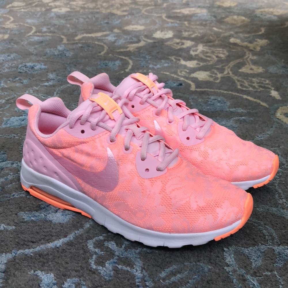 Woman’s Nike Air Max Motion Prism Pink/Sunset Glow